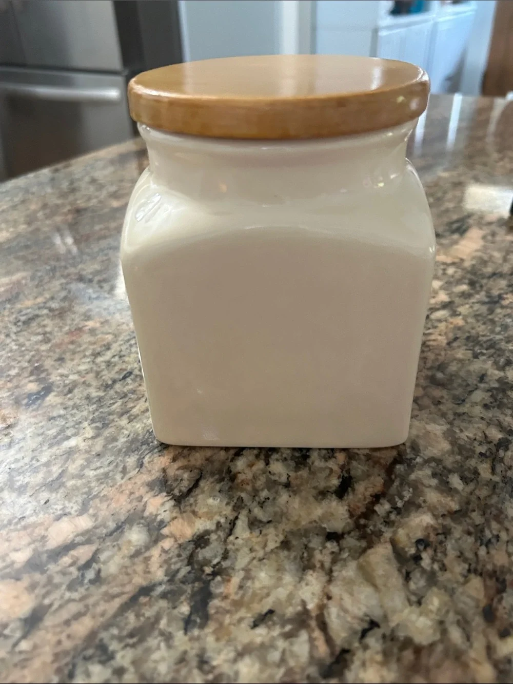 Naaman cream ceramic